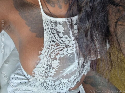 Josy Black photo 4