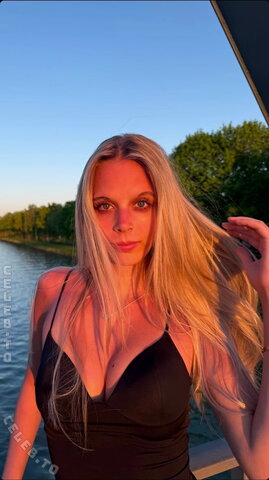 Josy May Diekmann nude photo 3