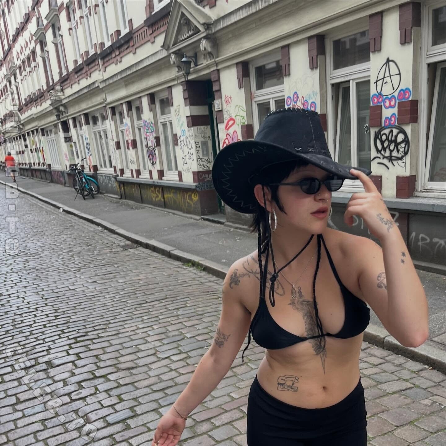 Josy Vogler nude photo 5