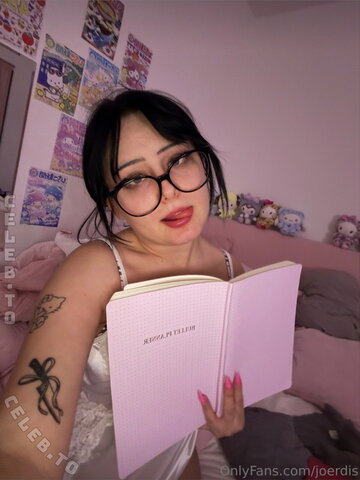 Jouerdis Sexy (4 photos)