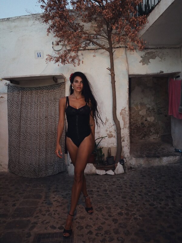 Jovana Djordjevic nude photo 12