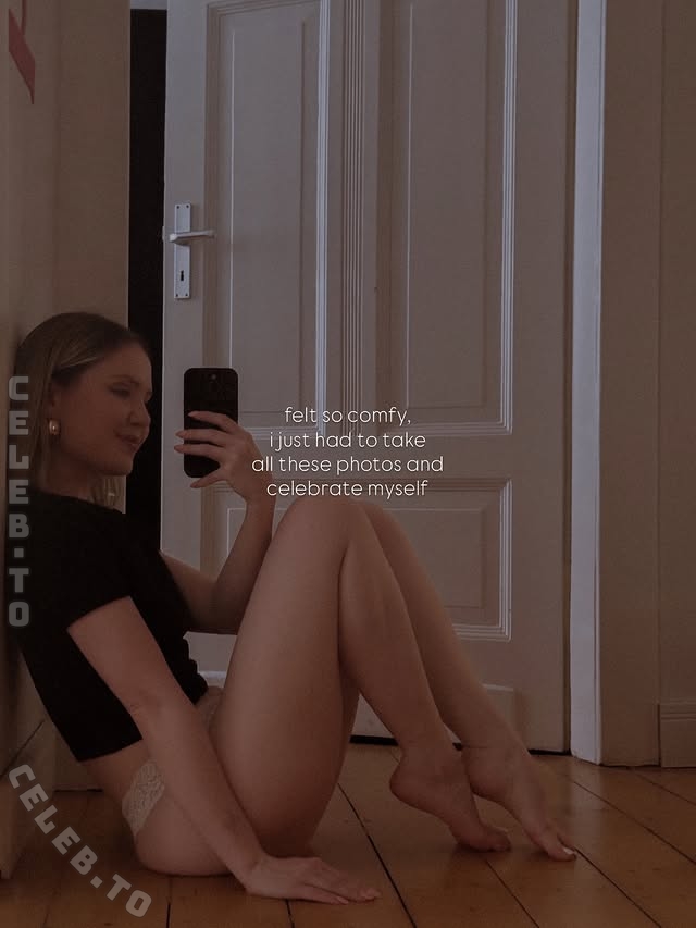 Joy Gruttmann nude photo 1