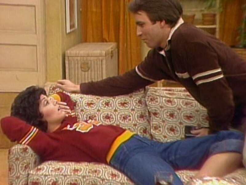 Joyce Dewitt nude photo 9