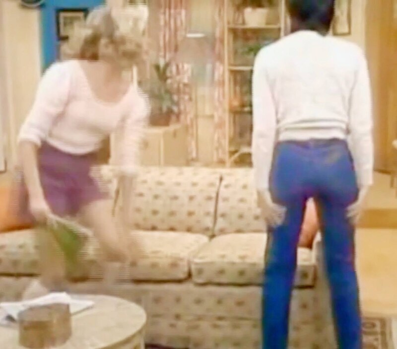Joyce Dewitt nude photo 3