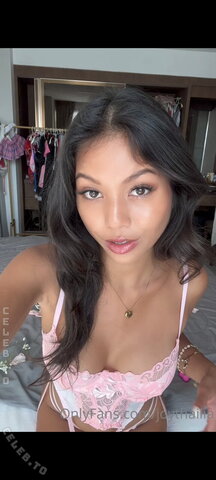 joythailia nude photo 16