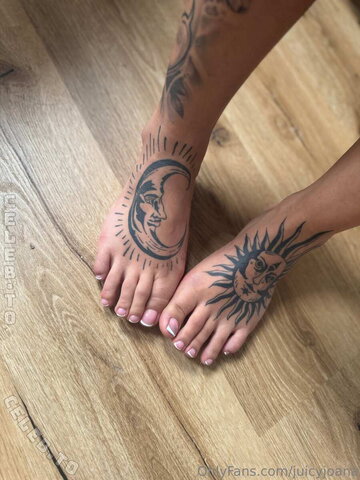 Juicyjoana nude photo 25