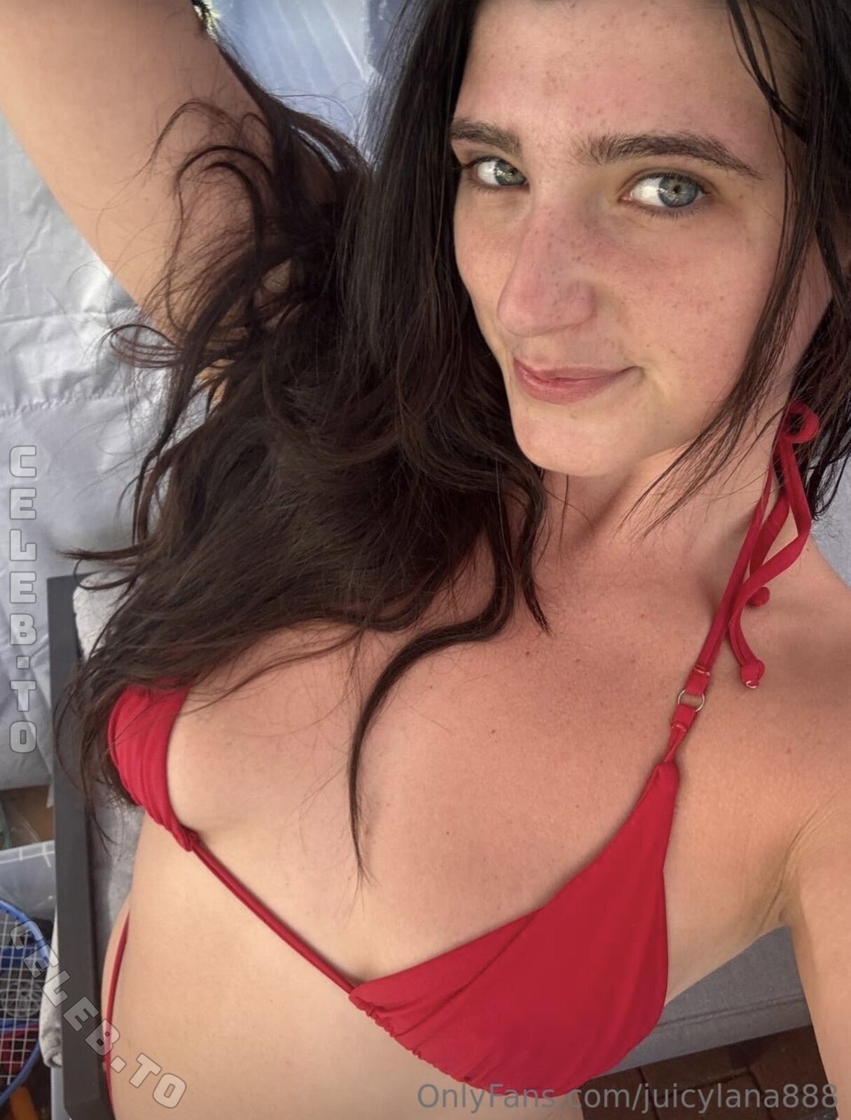 Juicyxlana nude photo 1