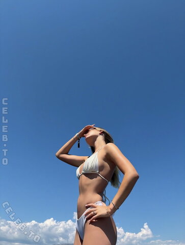 Jule Jensen nude photo 2