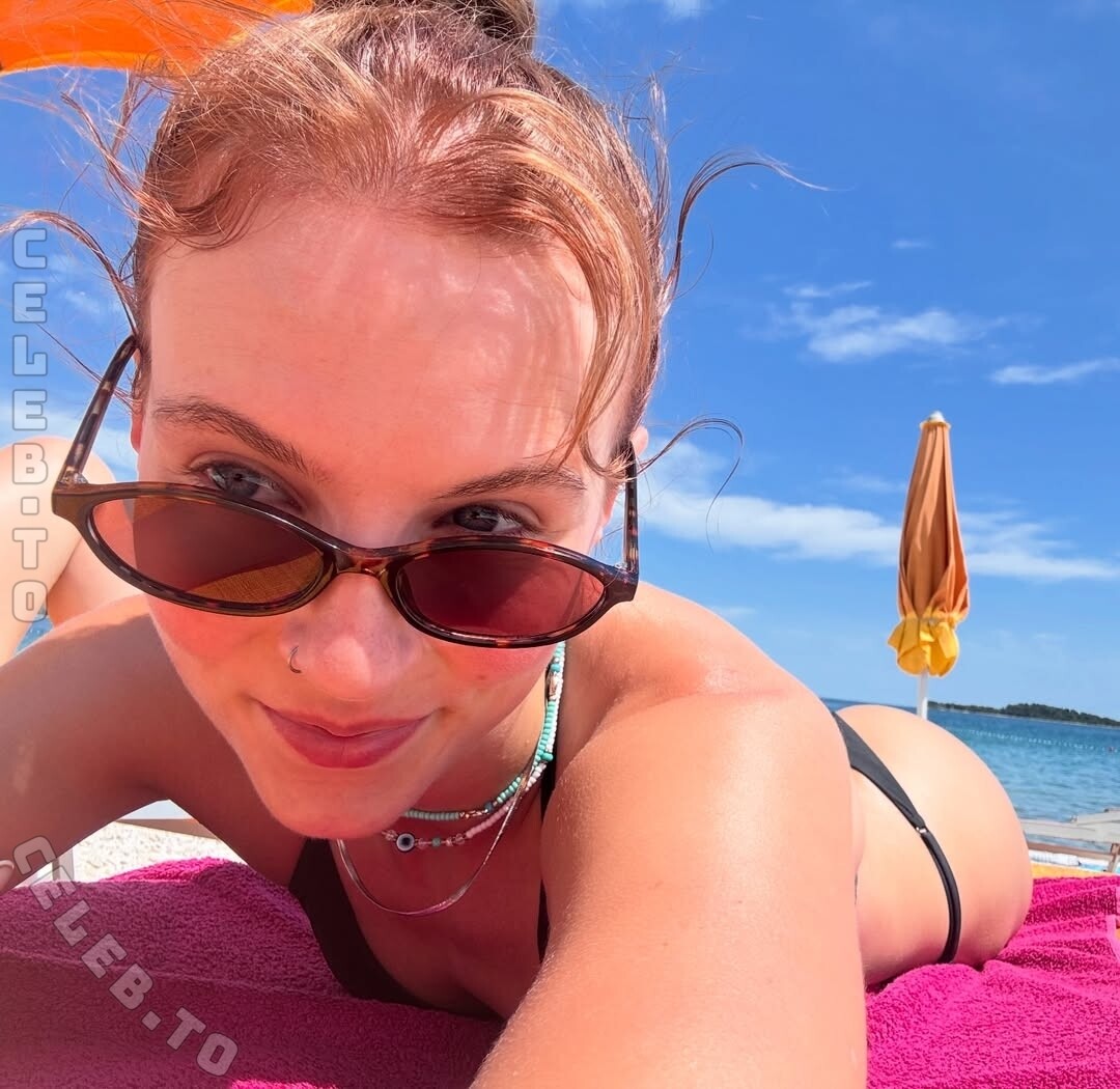 Jule Polsz nude photo 3