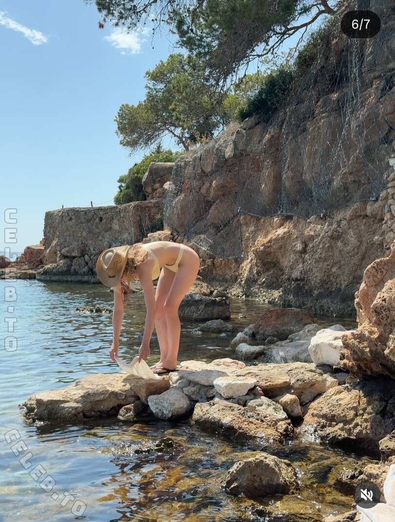 Julemariep nude photo 4