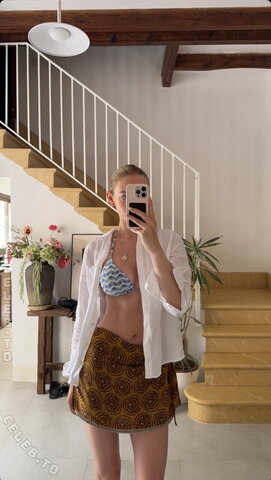 Julemariep Sexy (2 photos)