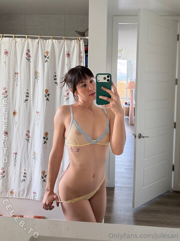 Julesari nude photo 485