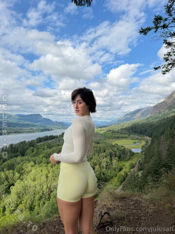Julesari nude photo 35
