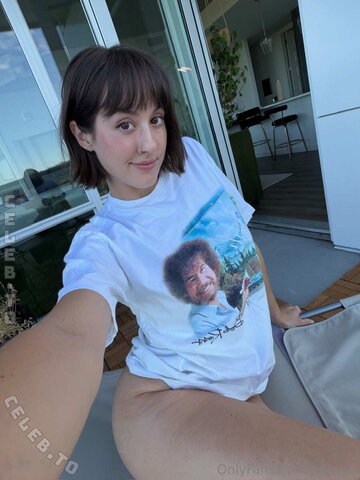 Julesari nude photo 36