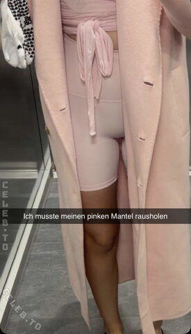 Julesboringlife nude photo 10