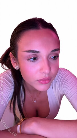 Julesboringlife – A little clip without hand over it😅🍒