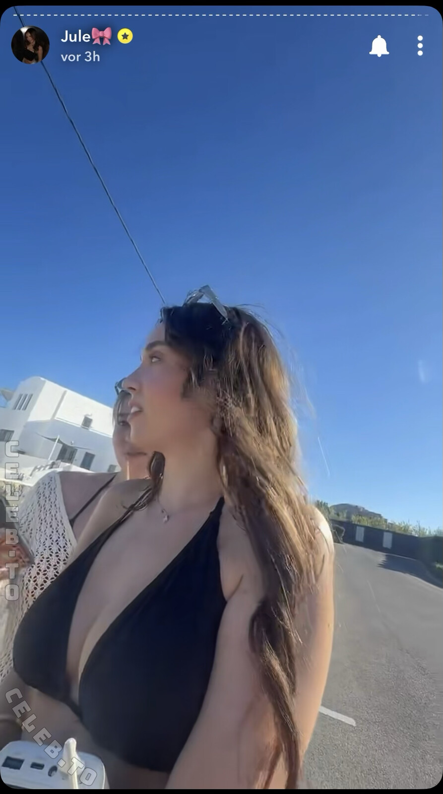 Julesboringlife nude photo 1