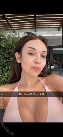 Julesboringlife – From the Snapchat story