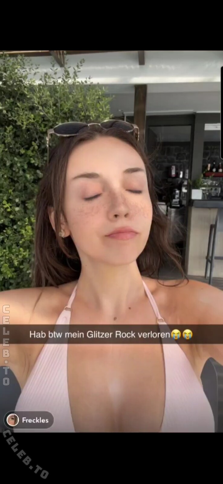 Julesboringlife nude photo 3