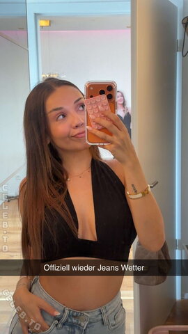 Julesboringlife – A few photos with a good cut from the Snapchat story