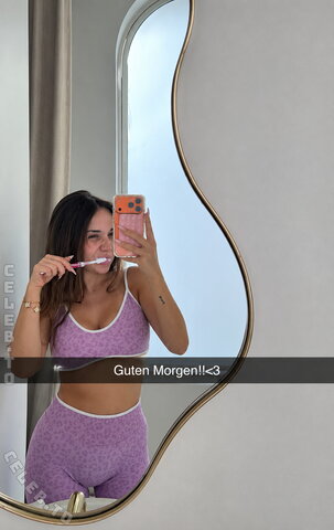 Julesboringlife – Pictures of Jule on Snapchat