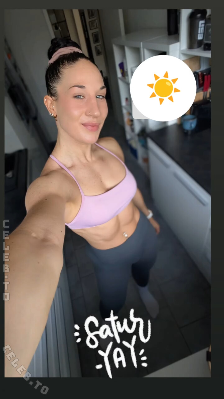 JuleTheFox nude photo 1