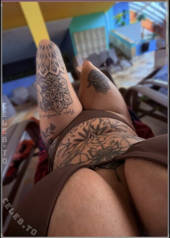 julez.iink nude photo 21