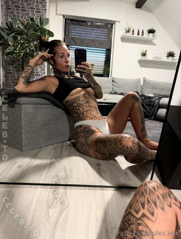 julez.iink nude photo 2