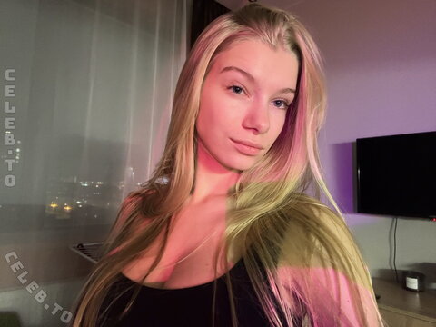 Juli Stellare nude photo 39