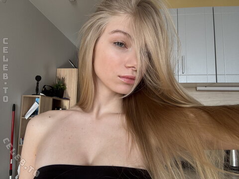 Juli Stellare nude photo 63
