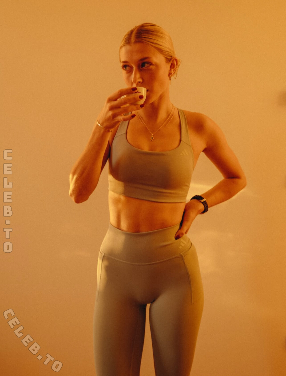 Julia Alina Schuler nude photo 7