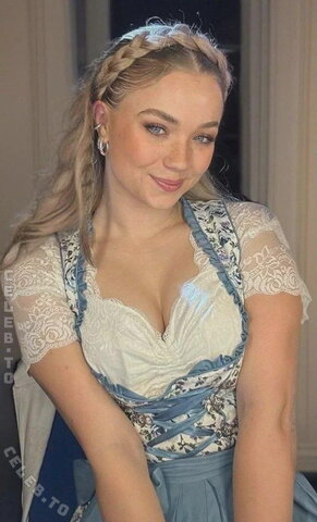 Julia Beautx nude photo 6