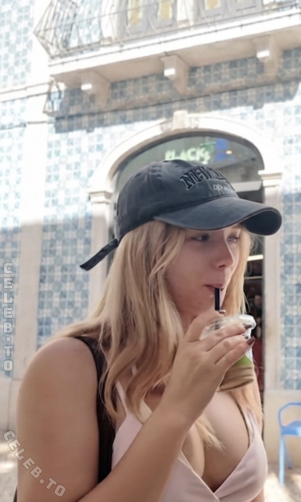 Julia Beautx nude photo 3