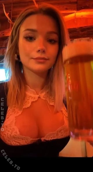 Julia Beautx nude photo 1