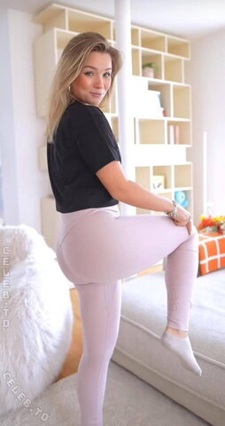 Julia Beautx nude photo 6