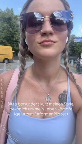 Julia Brandner Sexy (1 photo)