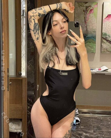 Julia By_Owl nude photo 3