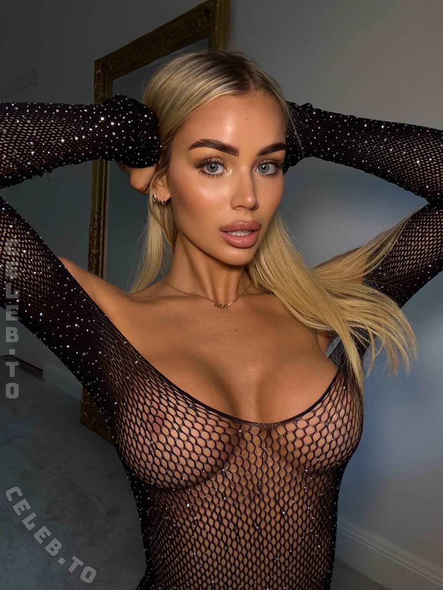 Julia Cavanagh nude photo 6
