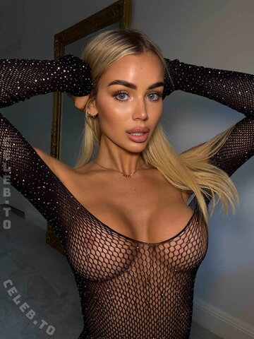 Julia Cavanagh nude photo 7