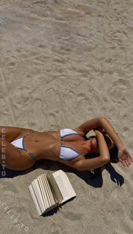 Julia Hofer photo 3