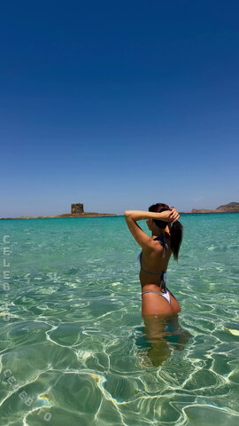 Julia Hofer – Doesn't she have a second bikini with her?
