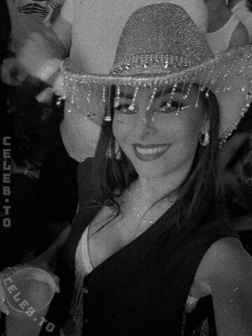 Julia Hofer photo 4