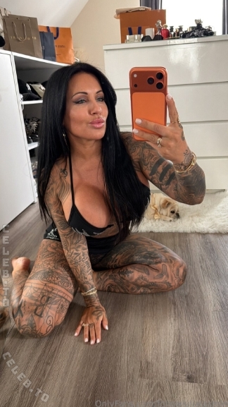 Julia Jasmin Rühle nude photo 1