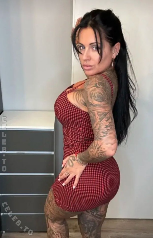 Julia Jasmin Rühle nude photo 6
