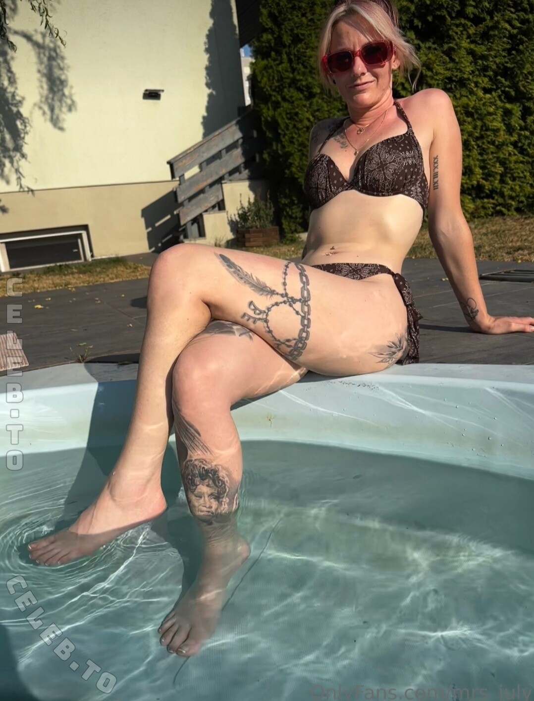Julia Kern nude photo 3
