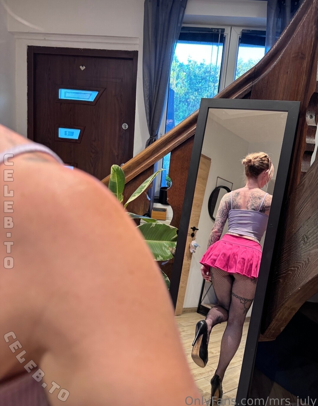 Julia Kern nude photo 6