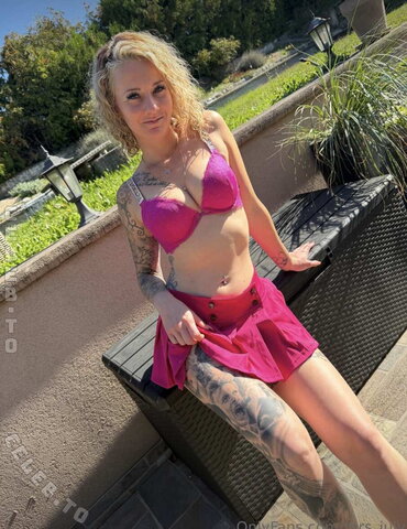 Julia Kern Fresh (2 photos)