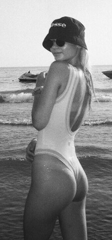Julia Kostera nude photo 1