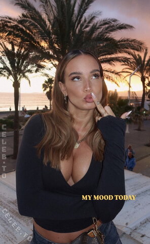 Julia Römmelt photo 3