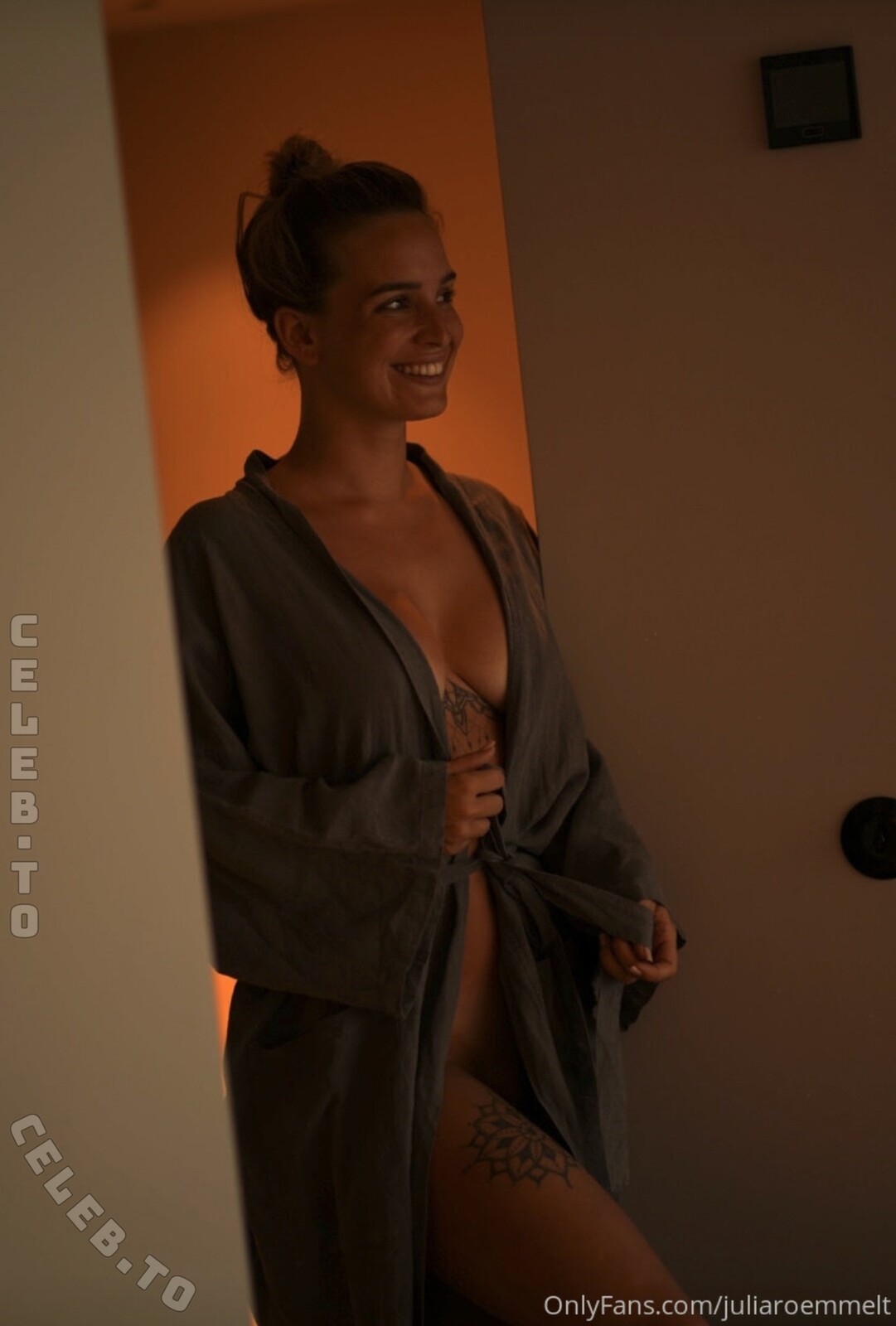 Julia Römmelt nude photo 1